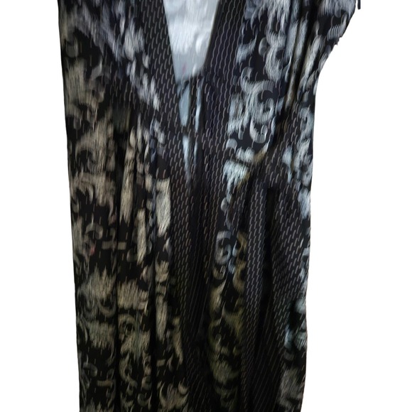 Marilyn Monroe Classic Intimate Robe, Knee length. Size Large  Black and white - Picture 5 of 8